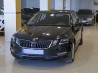Usado Skoda Octavia Style 116 CV (85 kW) 2018 Negro Utilitario