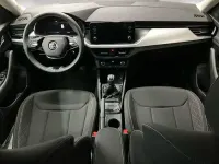 Usado Skoda Kamiq Ambition 110 CV (80 kW) 2022 Rojo SUV