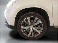 Usado Peugeot 2008 Allure 110 CV (80 kW) 2016 Blanco SUV