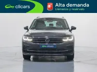 Usado VW Tiguan Life 150 CV (110 kW) 2024 Verde SUV