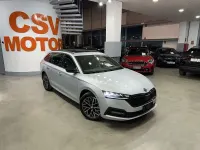 Usado Skoda Octavia Style 204 CV (150 kW) 2022 Gris / plata Berlina