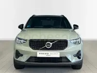 Usado Volvo XC40 Plus 163 CV (119 kW) 2025 Verde SUV