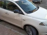 Usado Lancia Ypsilon 69 CV (50 kW) 2013 Blanco Utilitario