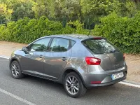 Usado Seat Ibiza I-Tech 105 CV (77 kW) 2014 Gris / plata Berlina