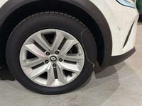 Begagnad Renault Captur Equilibre 100 HK (73 kW) 2023 Vit SUV