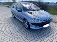 Usado Peugeot 206 110 CV (80 kW) 2002 Gris / plata Familiar