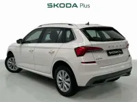 Usado Skoda Kamiq Ambition 110 CV (80 kW) 2022 Blanco SUV