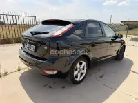 Usado Ford Focus Trend 109 CV (80 kW) 2010 Negro Berlina