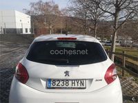 Usado Peugeot 208 Style 82 CV (60 kW) 2014 Blanco Utilitario