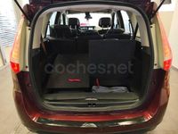 Usado Renault Grand Scénic III Privilege 130 CV (95 kW) 2012 Granate Monovolumen