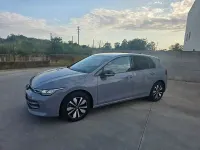 Usado VW Golf VIII Life 116 CV (85 kW) 2025 Gris / plata Berlina