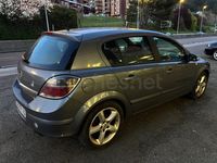Usado Opel Astra Sport 120 CV (88 kW) 2007 Gris / plata Berlina