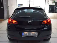 Usado Opel Astra Cosmo 125 CV (91 kW) 2012 Utilitario