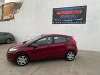 Begagnad Ford Fiesta Trend 70 HK (51 kW) 2011 Röd Halvkombi