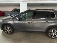 Usado Peugeot 2008 Allure 120 CV (88 kW) 2018 Gris / plata SUV