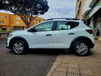 Usado Dacia Sandero Essentiel 91 CV (66 kW) 2022 Blanco Berlina
