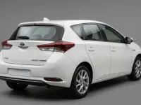 Usado Toyota Auris Hybrid Business Edition 136 CV (100 kW) 2016 Blanco Utilitario