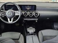 Usado Mercedes A180 116 CV (85 kW) 2021 Azul Utilitario