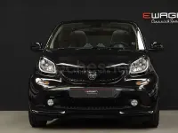 Usado Smart ForTwo Cabrio Brabus Xclusive 109 CV (80 kW) 2017 Negro Descapotable