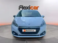 Usado Peugeot 208 Signature Sky 99 CV (72 kW) 2019 Blanco Utilitario