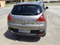 Usado Peugeot 3008 Premium 112 CV (82 kW) 2010 Blanco Familiar