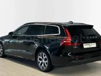Usado Volvo V60 Core 197 CV (144 kW) 2022 Negro Familiar