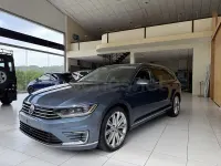 Usado VW Passat Sportline 180 CV (132 kW) 2015 Azul Familiar