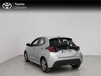 Usado Toyota Yaris Hybrid Active 116 CV (85 kW) 2025 Gris Monovolumen