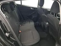 Usado Ford Focus Trend+ 125 CV (91 kW) 2020 Negro Utilitario