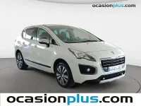 Usado Peugeot 3008 Style 131 CV (96 kW) 2015 Blanco negro Monovolumen