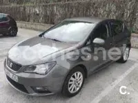 Usado Seat Ibiza Reference 90 CV (66 kW) 2015 Gris / plata Berlina