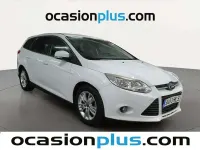 Usado Ford Focus Trend 125 CV (91 kW) 2012 Blanco Familiar