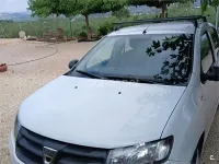 Usado Dacia Sandero Ambiance 75 CV (55 kW) 2014 Blanco Berlina