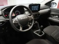 Usado Dacia Sandero Essentiel 91 CV (66 kW) 2025 Blanco Berlina