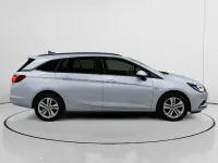 Usado Opel Astra Selective 110 CV (80 kW) 2017 Gris Familiar