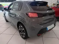 Nuevo Peugeot 208 Allure 100 CV (73 kW) 2025 Gris Utilitario