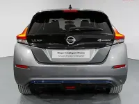 Usado Nissan Leaf N-Connecta 160 kW (218 CV) 2021 Carroceria bitono (katana grey midnight black) Utilitario