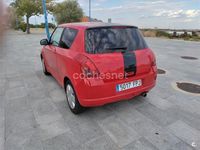 Begagnad Suzuki Swift GL 92 HK (67 kW) 2007 Röd Halvkombi