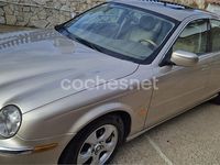 Usado Jaguar S-Type 281 CV (206 kW) 2000 Amarillo Berlina