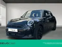 Usado Mini Cooper 136 CV (100 kW) 2023 Negro Utilitario