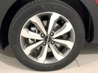 Uusi Kia Stonic 100 HP (73 kW) 2026 Punainen Katumaasturi