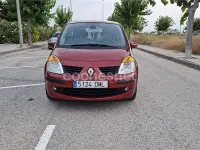 Usado Renault Modus Dynamique 80 CV (58 kW) 2005 Granate Monovolumen
