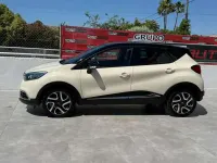 Usado Renault Captur Zen 90 CV (66 kW) 2015 Blanco SUV