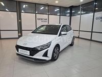Usado Hyundai i20 100 CV (73 kW) 2024 Blanco Berlina