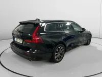 Usado Volvo V60 Momentum 197 CV (144 kW) 2021 Negro Familiar