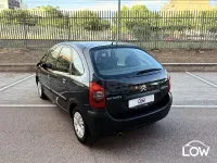 Usado Citroën Xsara Picasso 92 CV (67 kW) 2007 Negro Monovolumen