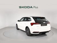 Usado Skoda Scala 115 CV (84 kW) 2024 Blanco Utilitario