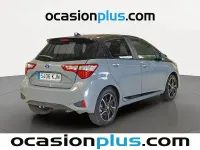Usado Toyota Yaris Advance 100 CV (73 kW) 2018 Gris