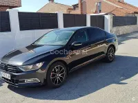 Usado VW Passat Edition 120 CV (88 kW) 2018 Negro Berlina