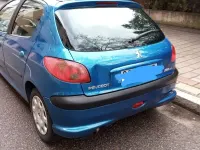 Usado Peugeot 206 70 CV (51 kW) 2003 Azul Berlina